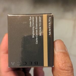 NEW Becca under eye brightening corrector